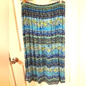 Dressbarn Woman Skirt